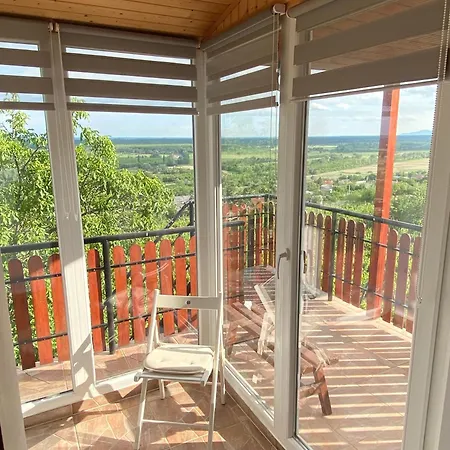 Feher Szolo Vendeghaz Apartment Satoraljaujhely